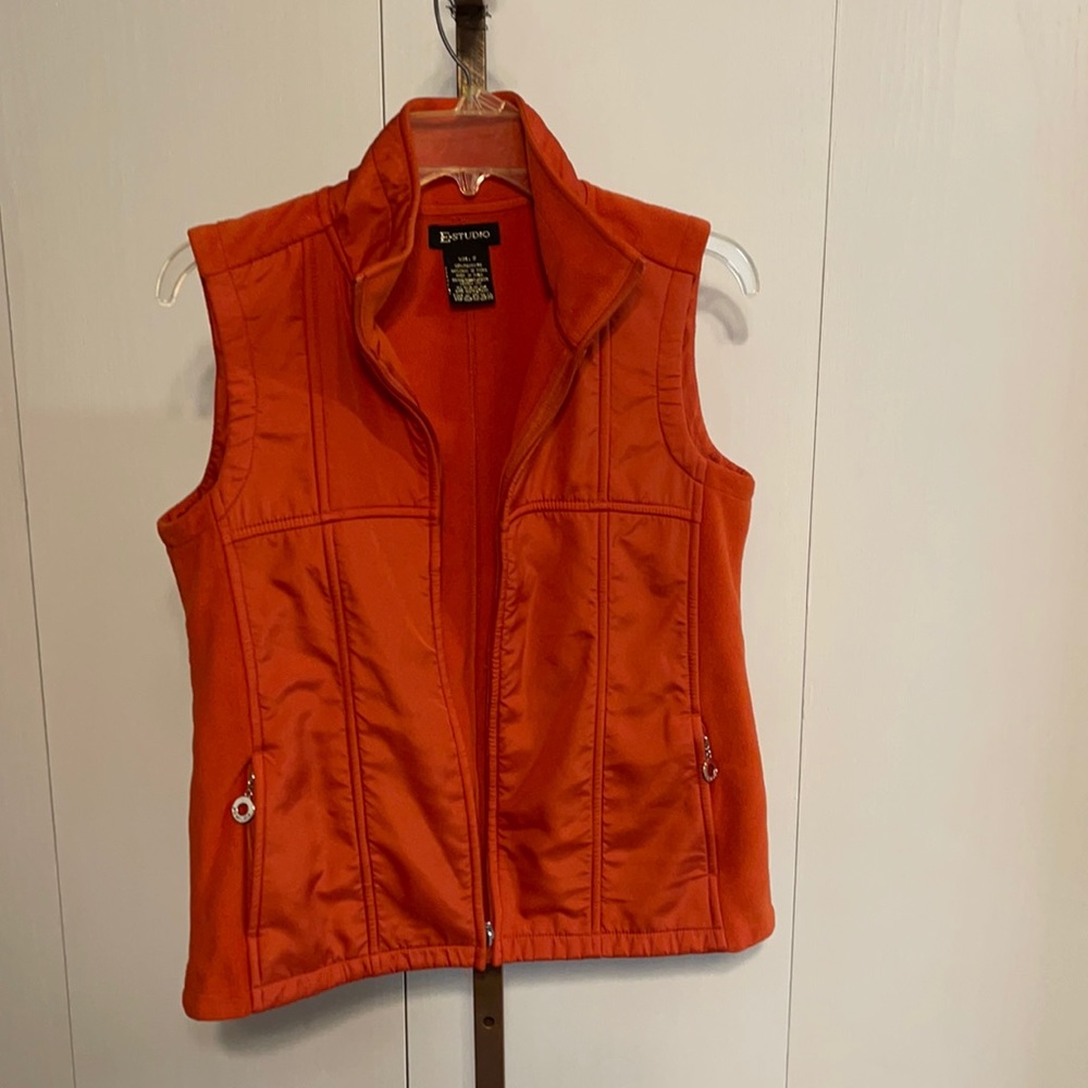 E-Studio Vest